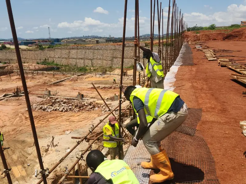 MSE Retaining Wall — Namanve — photograph 7